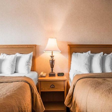 Quality Inn Pittsburgh Airport Oakdale Luaran gambar