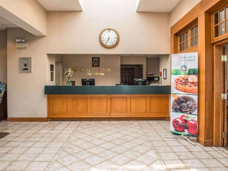 Quality Inn Pittsburgh Airport Oakdale Luaran gambar