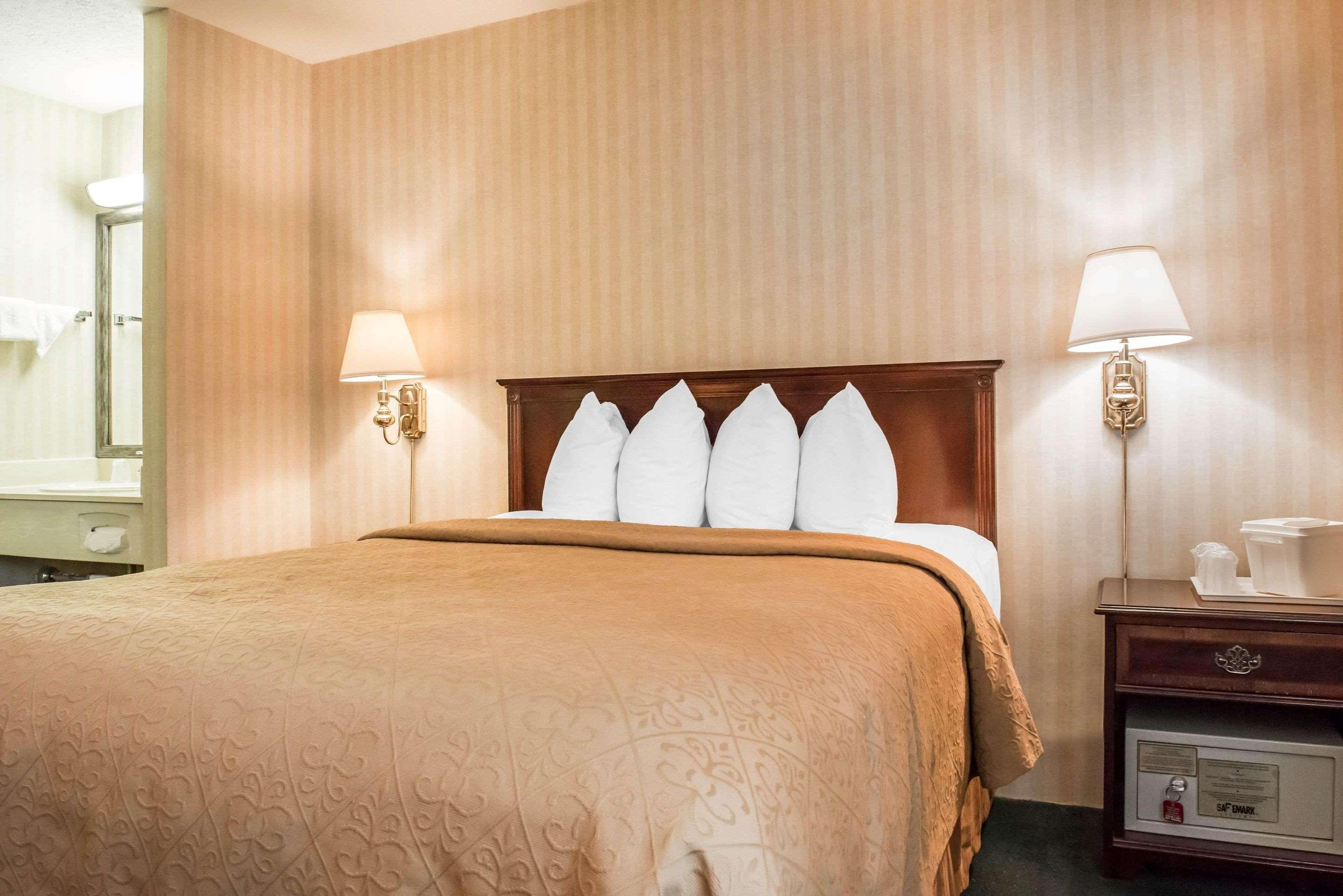 Quality Inn Pittsburgh Airport Oakdale Luaran gambar