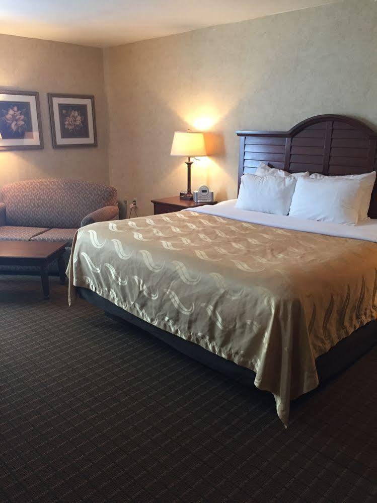 Quality Inn Pittsburgh Airport Oakdale Luaran gambar